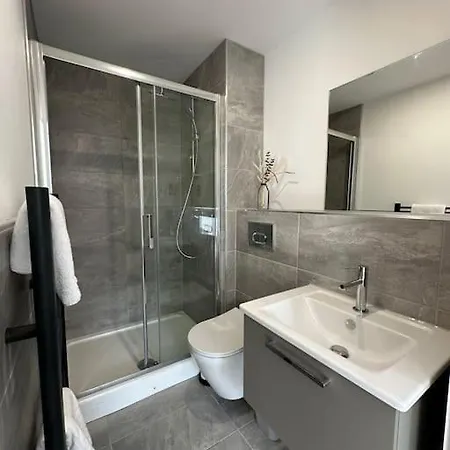 Luxury דירה *